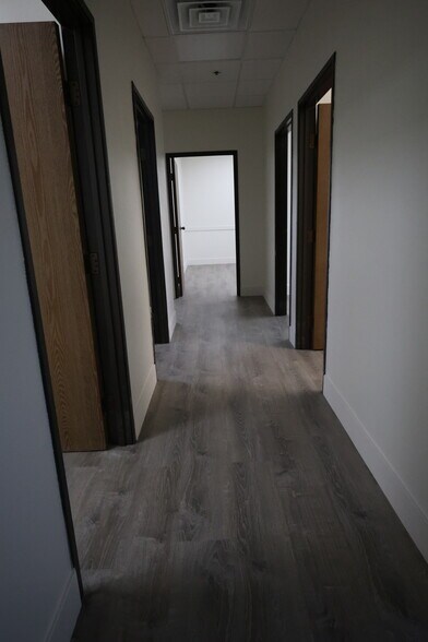 More Photos Of 1801 W Romneya Dr, Anaheim Office Residential For Lease
