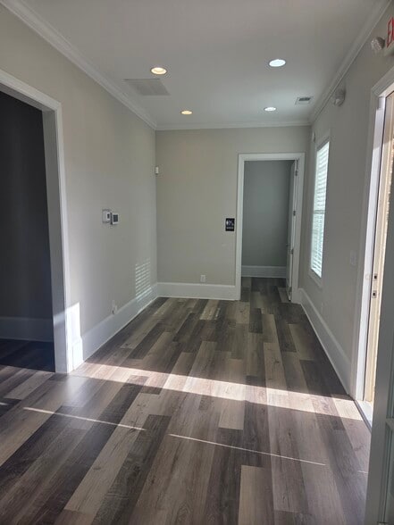 More Photos Of 4300 Westbrook Building B, Suwanee Medical For Lease