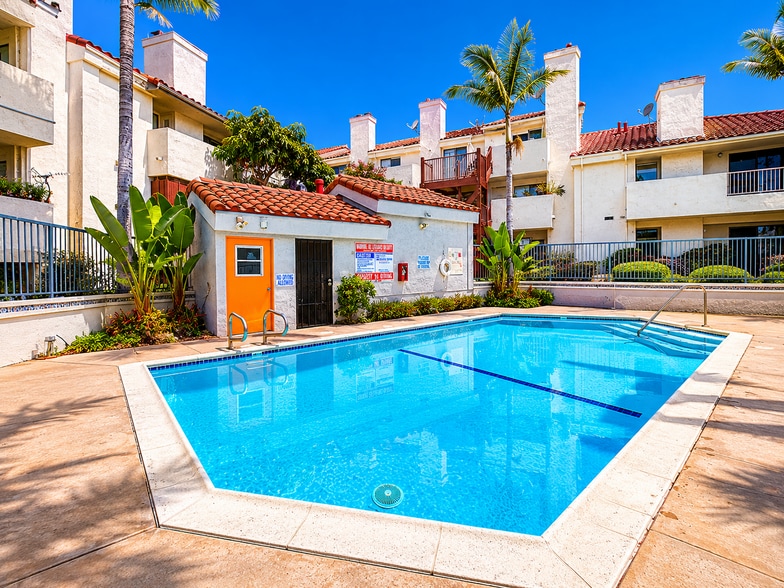 More Photos Of 13202 Downey Ave, Paramount Apartments For Sale