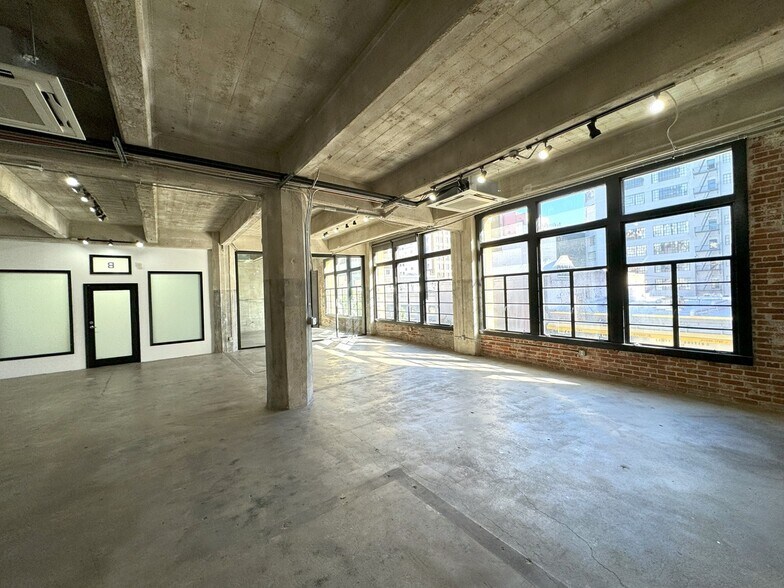 Primary Photo Of 817 S Los Angeles St, Los Angeles Office For Lease