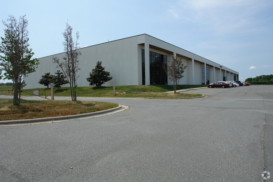More Photos Of 1310 Airport Blvd, Monroe Warehouse For Lease