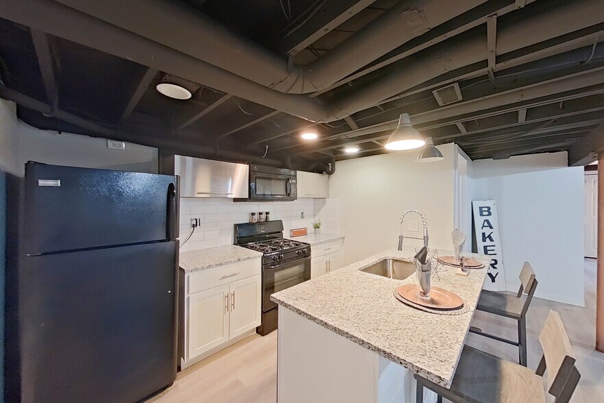 More Photos Of 695 Livernois St, Ferndale Apartments For Sale