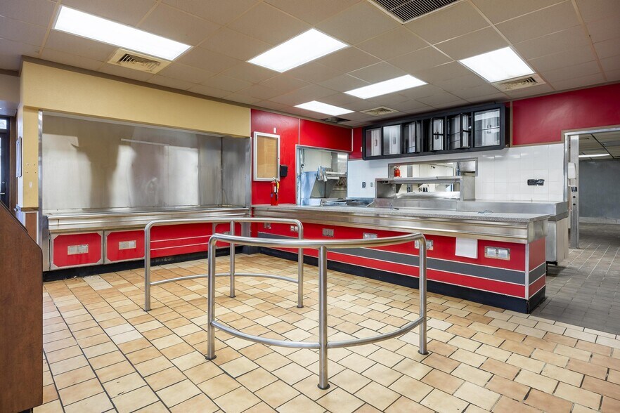 More Photos Of 5119 S 11 Hwy, Calhoun Fast Food For Sale