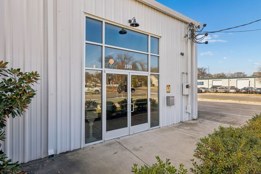 More Photos Of 5101 Kentucky Ave, Nashville Office For Sale