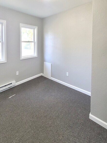 More Photos Of 1351 Iowa Ave SE, Huron Apartments For Sale