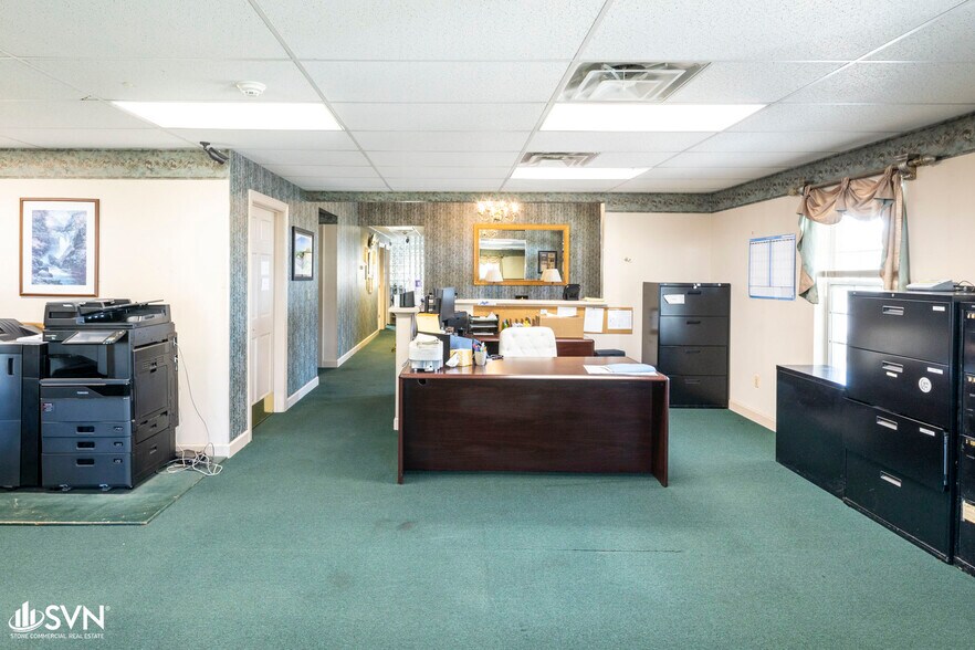 More Photos Of 129 Fieldview Dr, Versailles Warehouse For Sale