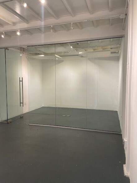 More Photos Of 7610-7636 NE 4th Ct, Miami Industrial For Lease