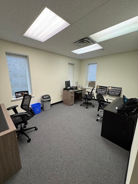 More Photos Of 20 E 2nd Ave, Conshohocken Office For Sale