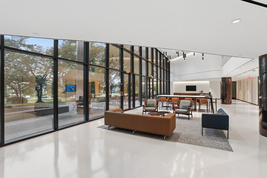 More Photos Of 6500 Rock Spring Dr, Bethesda Medical For Lease