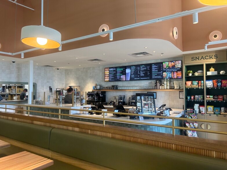 More Photos Of 8842 90th st, Scottsdale General Retail For Lease