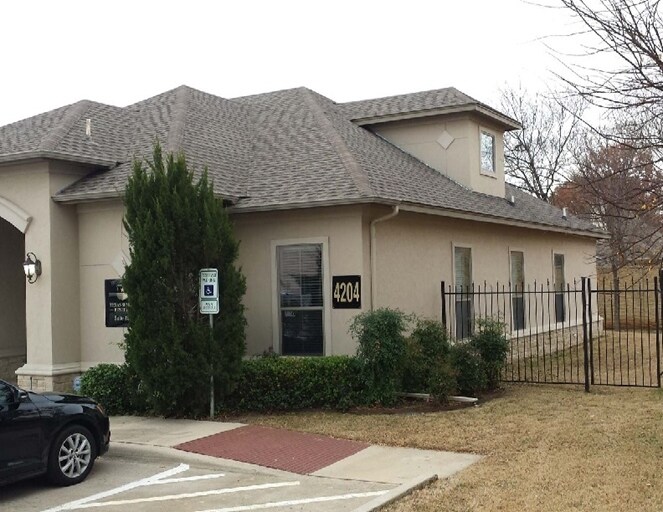 More Photos Of 4204 SW Green Oaks Blvd, Arlington Business Park For Sale