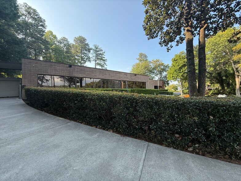 Primary Photo Of 4888 S Old Peachtree Rd, Peachtree Corners Office For Lease