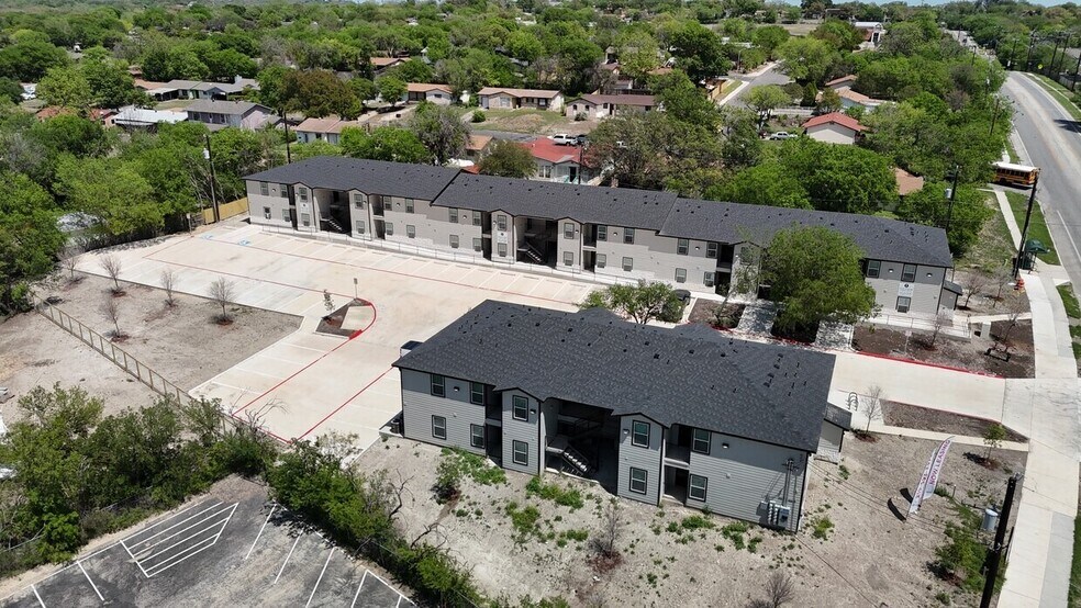 More Photos Of 100 Ingram Rd, San Antonio Apartments For Sale