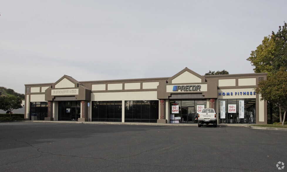 More Photos Of 1920-1930 Mt Diablo Blvd, Walnut Creek Storefront For Lease