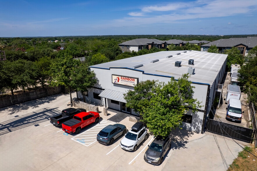 Primary Photo Of 6568 Babcock Rd, San Antonio Flex For Lease