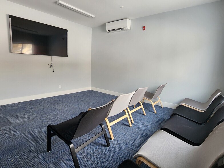 More Photos Of 4010 Walters St, Merritt Apartments For Sale