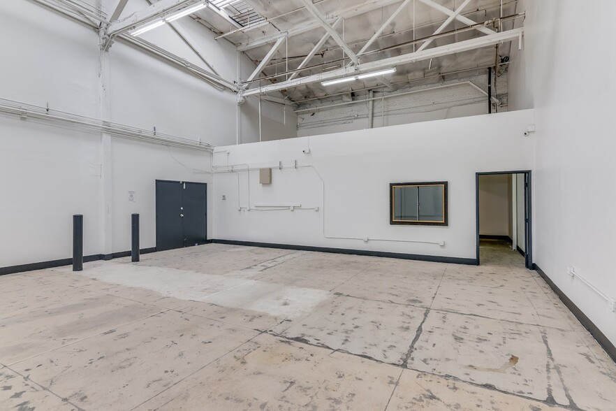 More Photos Of 2023-2043 S Santa Fe Ave, Los Angeles Unknown For Lease