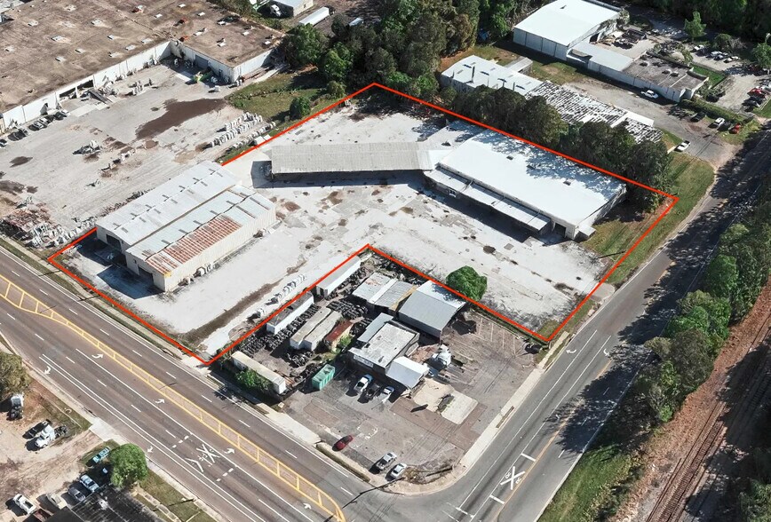 More Photos Of 5921 W Beaver St, Jacksonville Warehouse For Lease