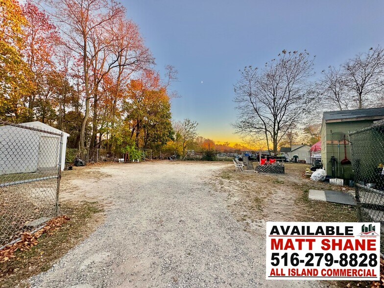 More Photos Of 241-267 Albany Ave, Amityville Land For Sale