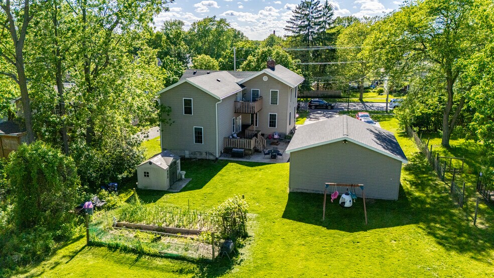 More Photos Of 166 N Main St, Fairport Apartments For Sale