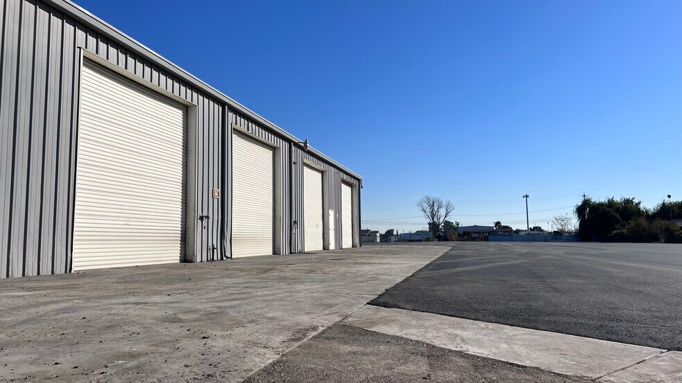 More Photos Of 2973 Loomis Rd, Stockton Truck Terminal For Lease