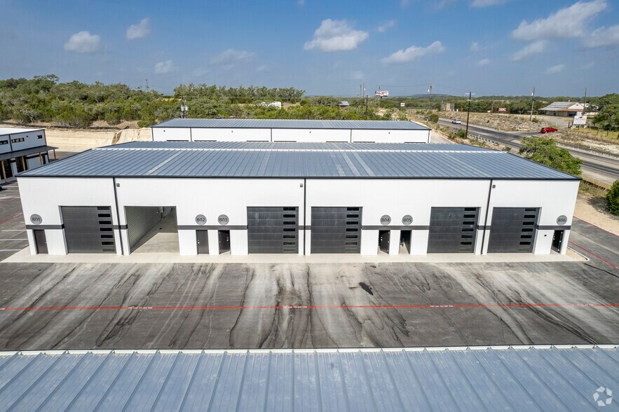 More Photos Of 529 SH 46 E, Boerne Warehouse For Sale