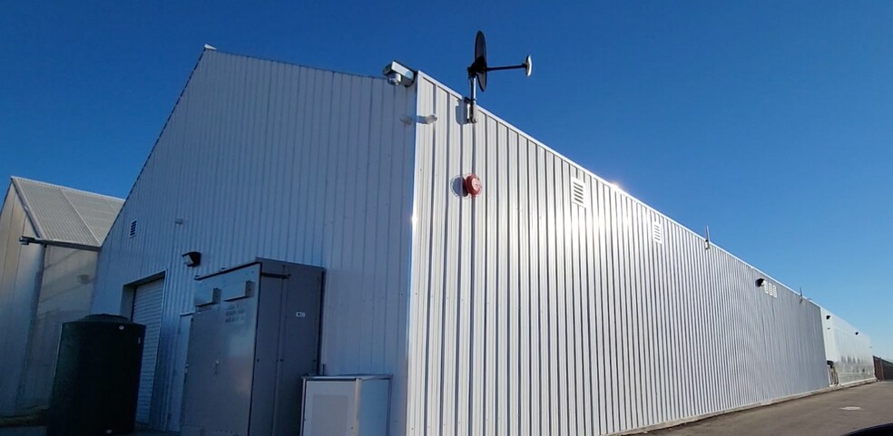 More Photos Of 16556 Beaver Rd, Adelanto Specialty For Sale