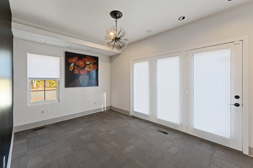 More Photos Of 4372 Post Rd, East Greenwich Office Residential For Sale