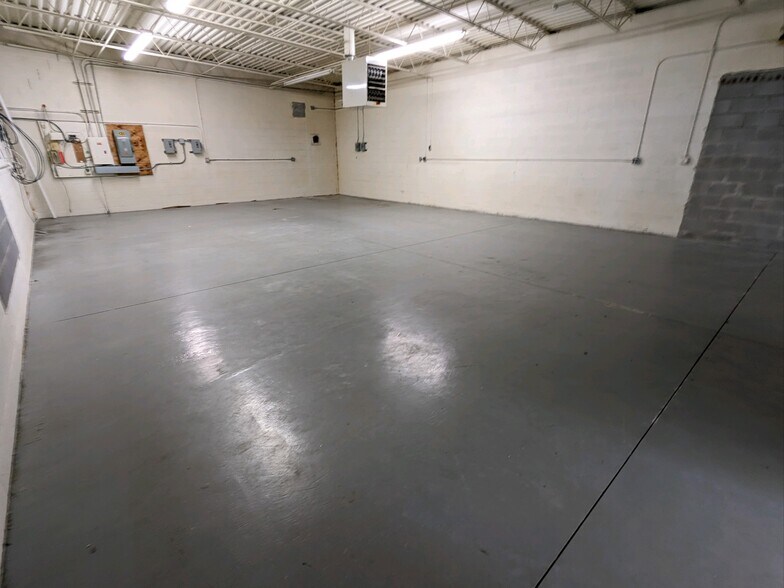 More Photos Of 26700 Renaissance Pky, Warrensville Heights Manufacturing For Lease