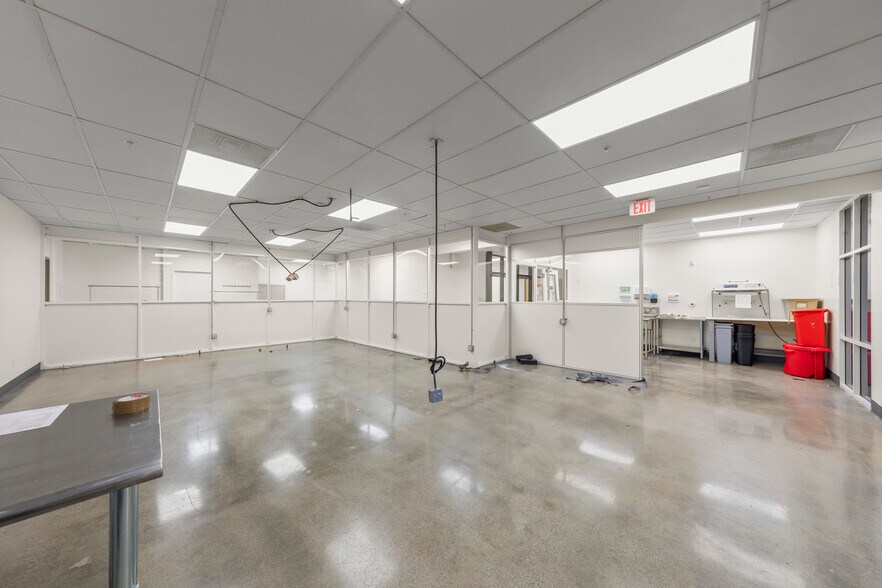 More Photos Of 400 Seaport Ct, Redwood City Medical For Lease