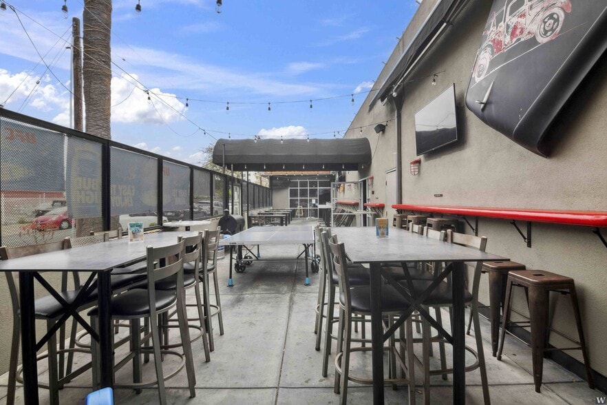 More Photos Of 3387 Motor Ave, Los Angeles Restaurant For Lease