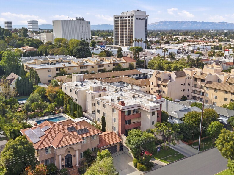 More Photos Of 4303 Cedros Ave, Sherman Oaks Apartments For Sale