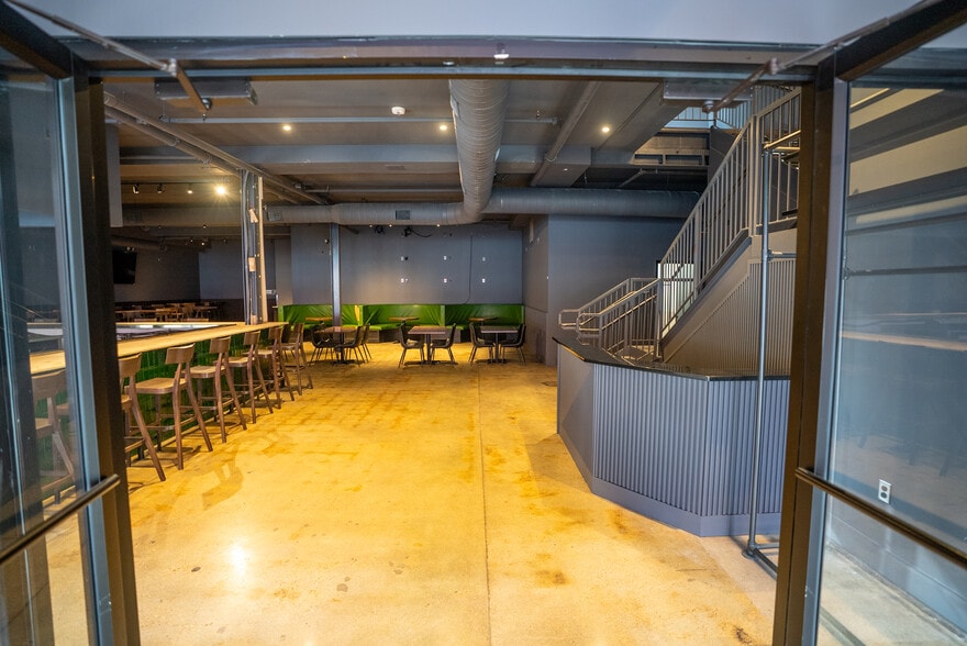 More Photos Of 319 York Rd, Towson Restaurant For Lease