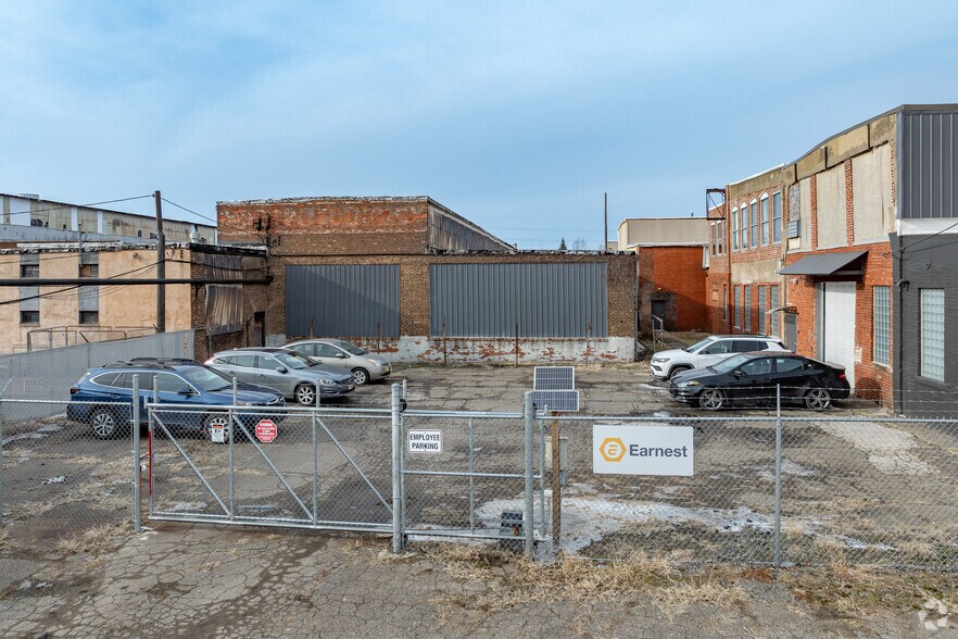 More Photos Of 12500 Berea Rd, Lakewood Manufacturing For Lease