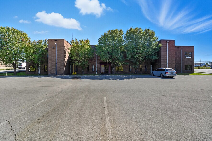 More Photos Of 9309-9319 Cincinnati-Columbus Rd, West Chester Office For Lease