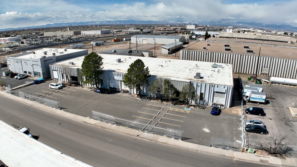 More Photos Of 3795 Paris St, Denver Warehouse For Lease
