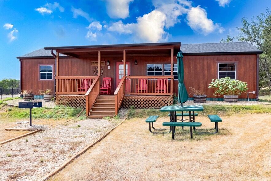 More Photos Of 200 King Ranch Rd, Gatesville Specialty For Sale