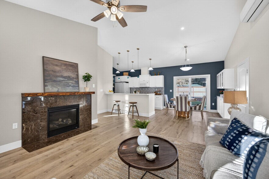More Photos Of 25265 Carlsbad Ave, Davis Apartments For Sale