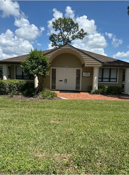 More Photos Of 12523-12697 New Brittany Blvd, Fort Myers Unknown For Lease