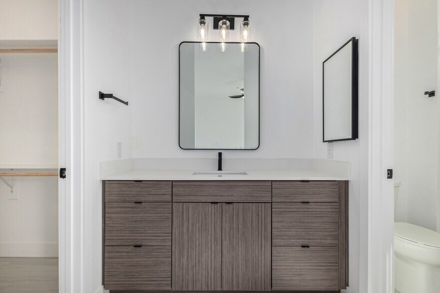 More Photos Of , Phoenix Multifamily For Sale