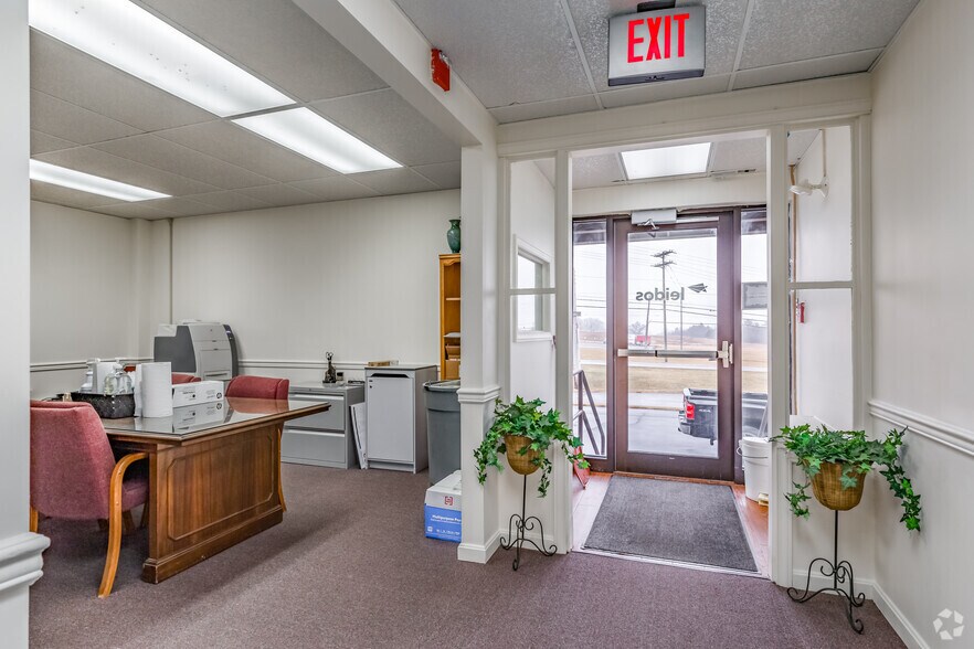 More Photos Of 5000 Letterkenny Rd, Chambersburg Office For Sale