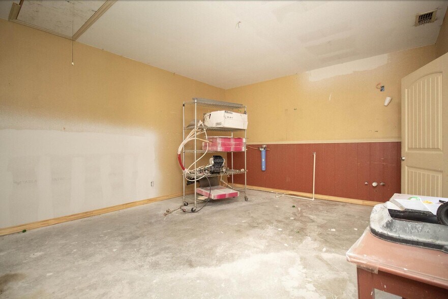 More Photos Of 5029 U.S. 83 hwy, Falcon Warehouse For Sale