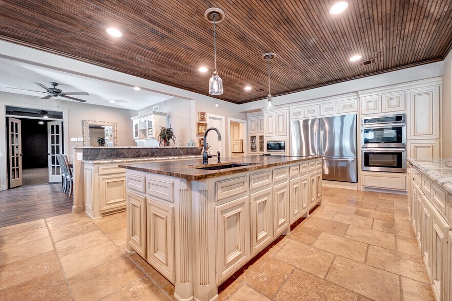 More Photos Of 5607 Sapp Rd, Conroe Lodge Meeting Hall For Sale