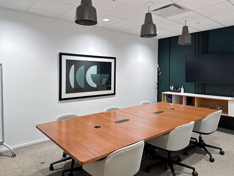 More Photos Of 307 W Tremont Ave, Charlotte Coworking Space