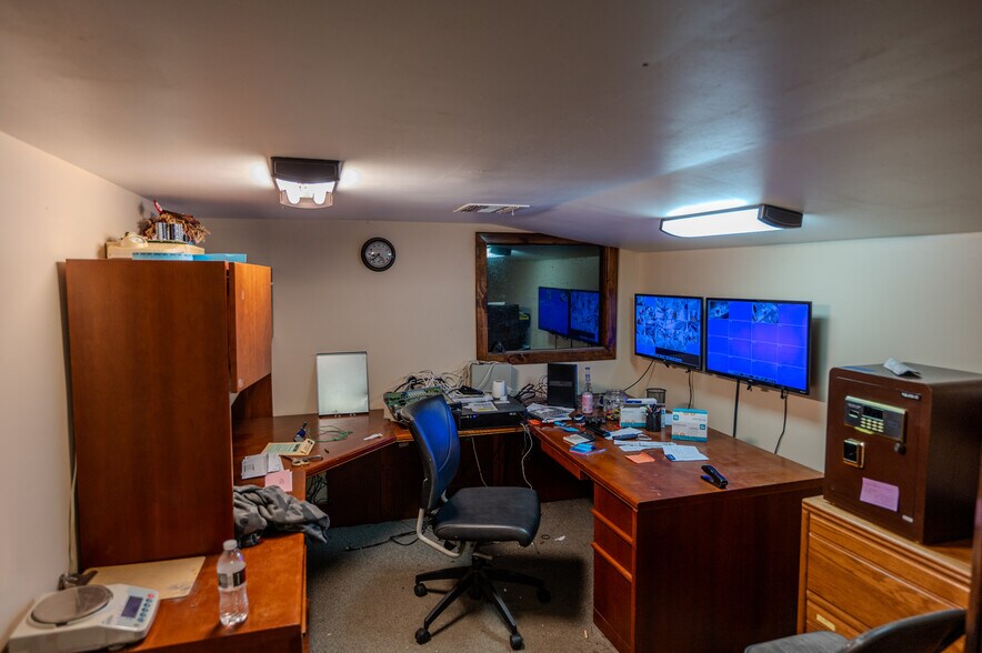 More Photos Of 15188 Highway 82, Tahlequah Storefront Retail Office For Sale