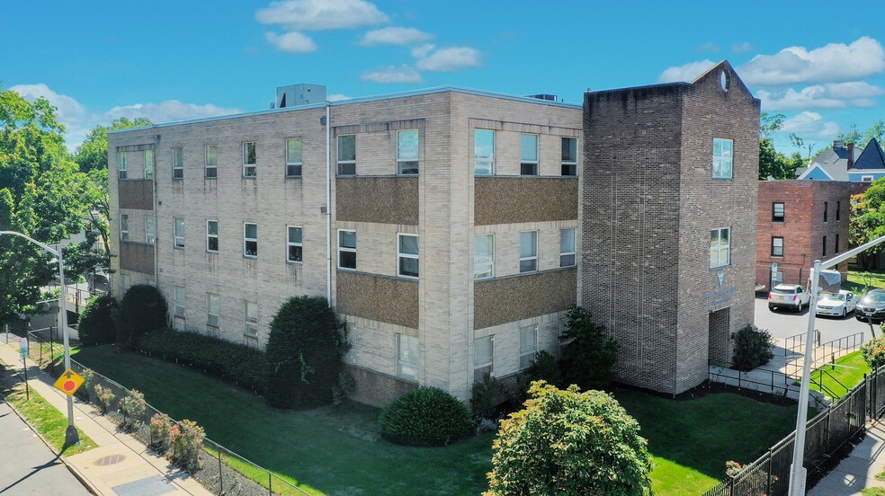 More Photos Of 110 S Grove St, East Orange Medical For Sale