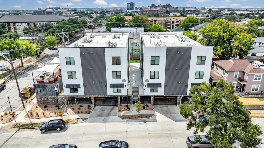 More Photos Of 312 W Terrell Ave, Fort Worth Apartments For Sale