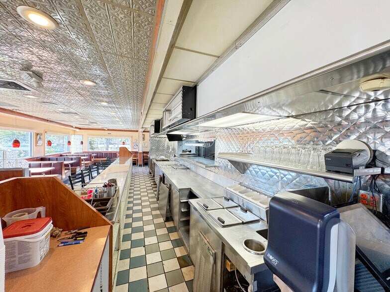 More Photos Of 8031 Summerlin Center Dr, Fort Myers Restaurant For Sale