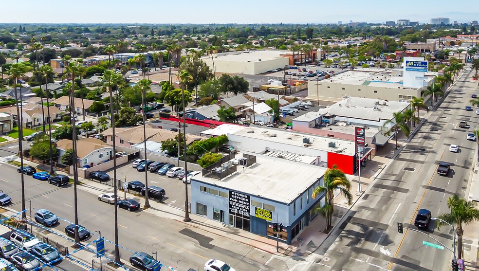 More Photos Of 1926 S Main St, Santa Ana Office For Lease