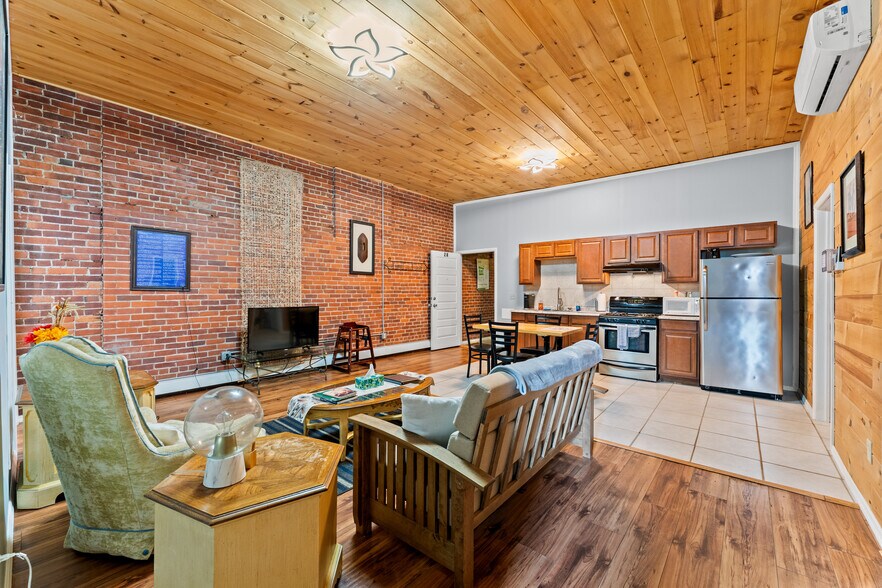 More Photos Of 21 Main St, Binghamton Restaurant For Sale